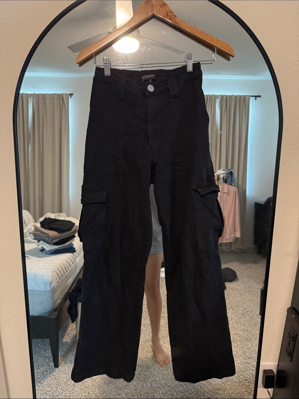 Cotton Candy Black Wide-Leg Cargo Pants